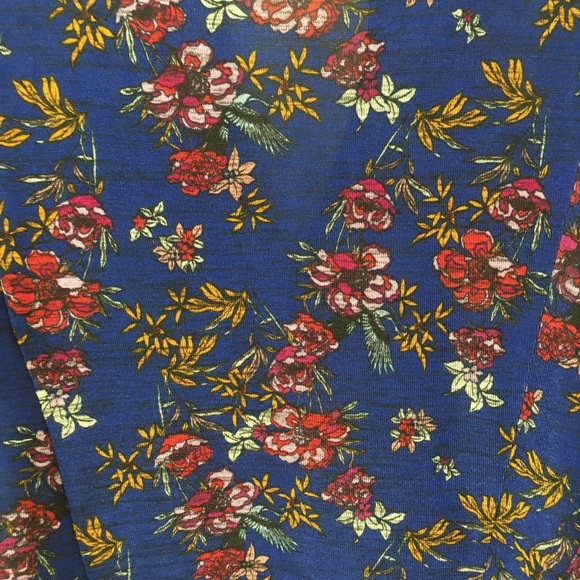 Free People Floral Ruffle Key Hole Top - Picture 3 of 6